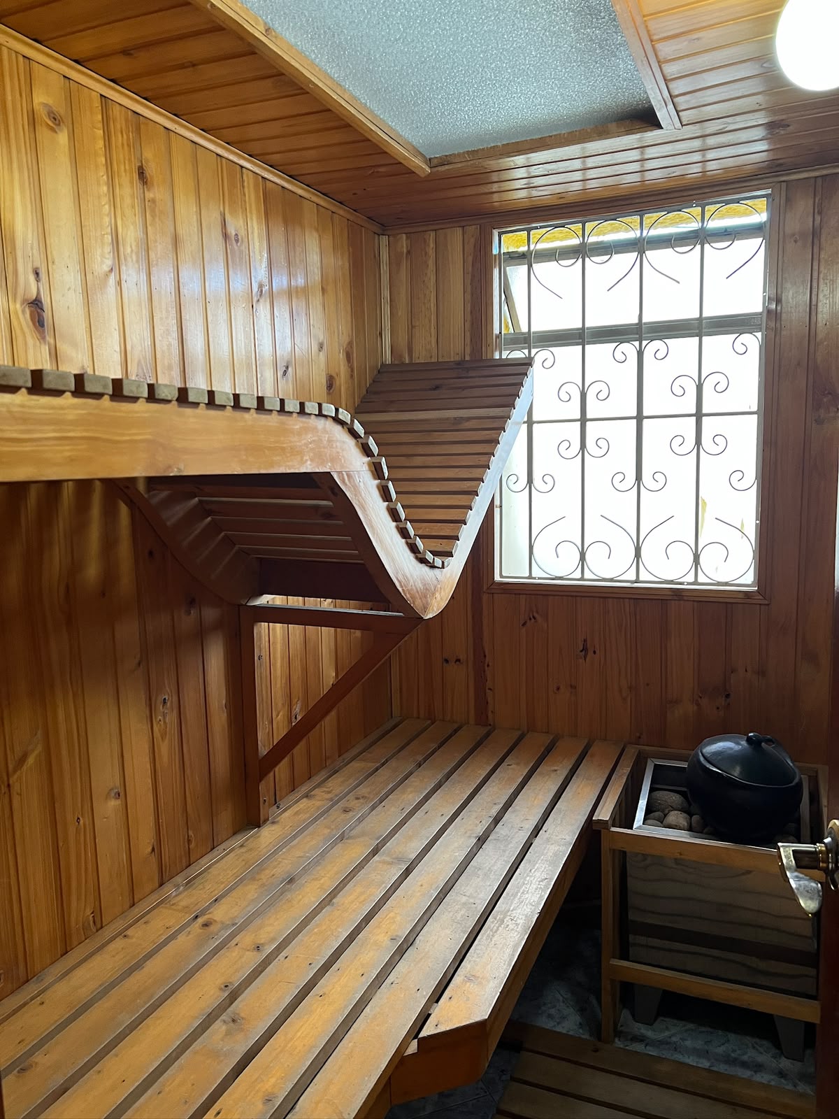 ESPECTACULAR CASA MODELIA 2 PISOS en Bogotá D.C.