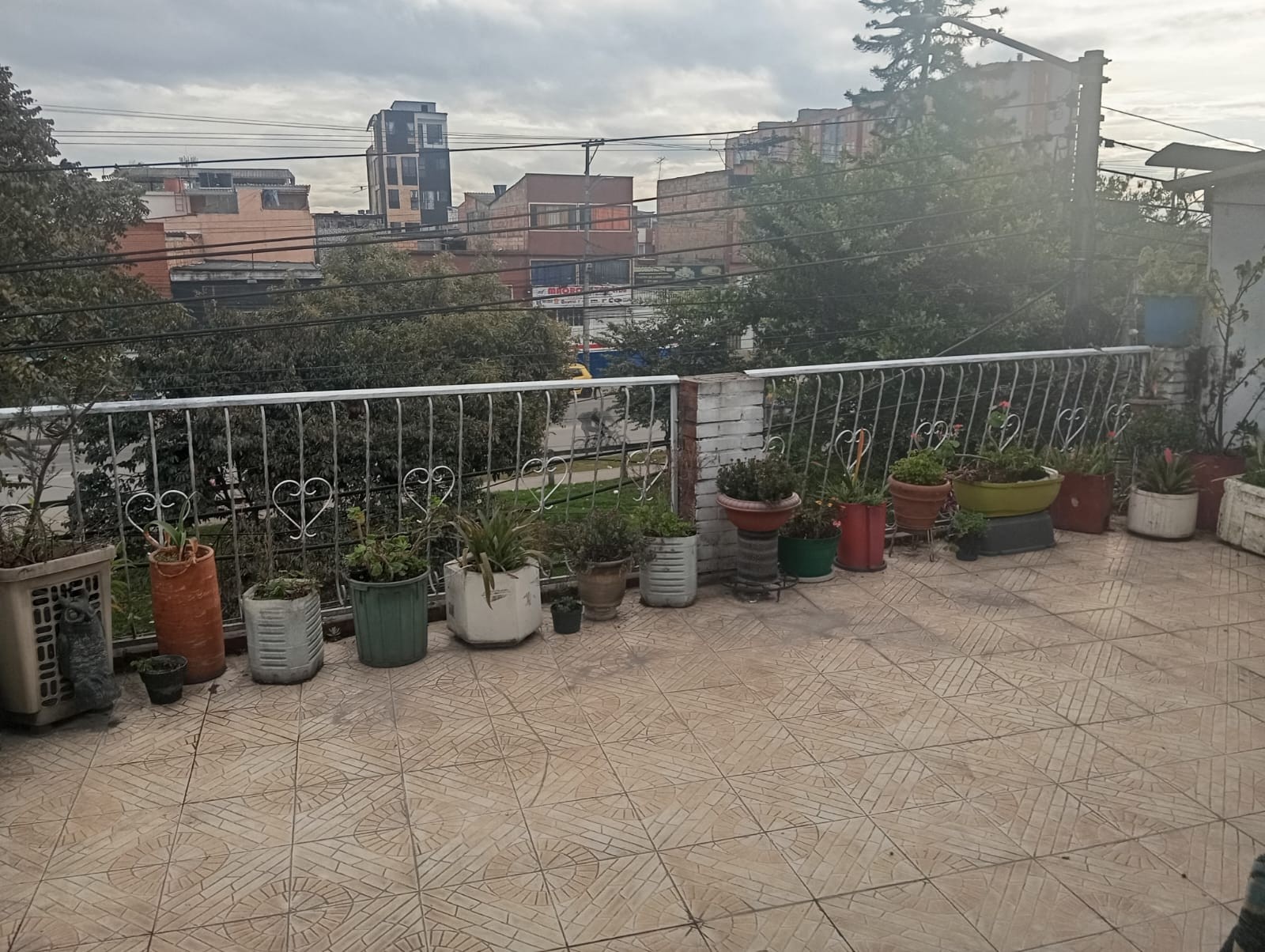 Se Vende Casa Comercial en Fontibon de 253 mt2 - 3 Pisos en Bogotá D.C.