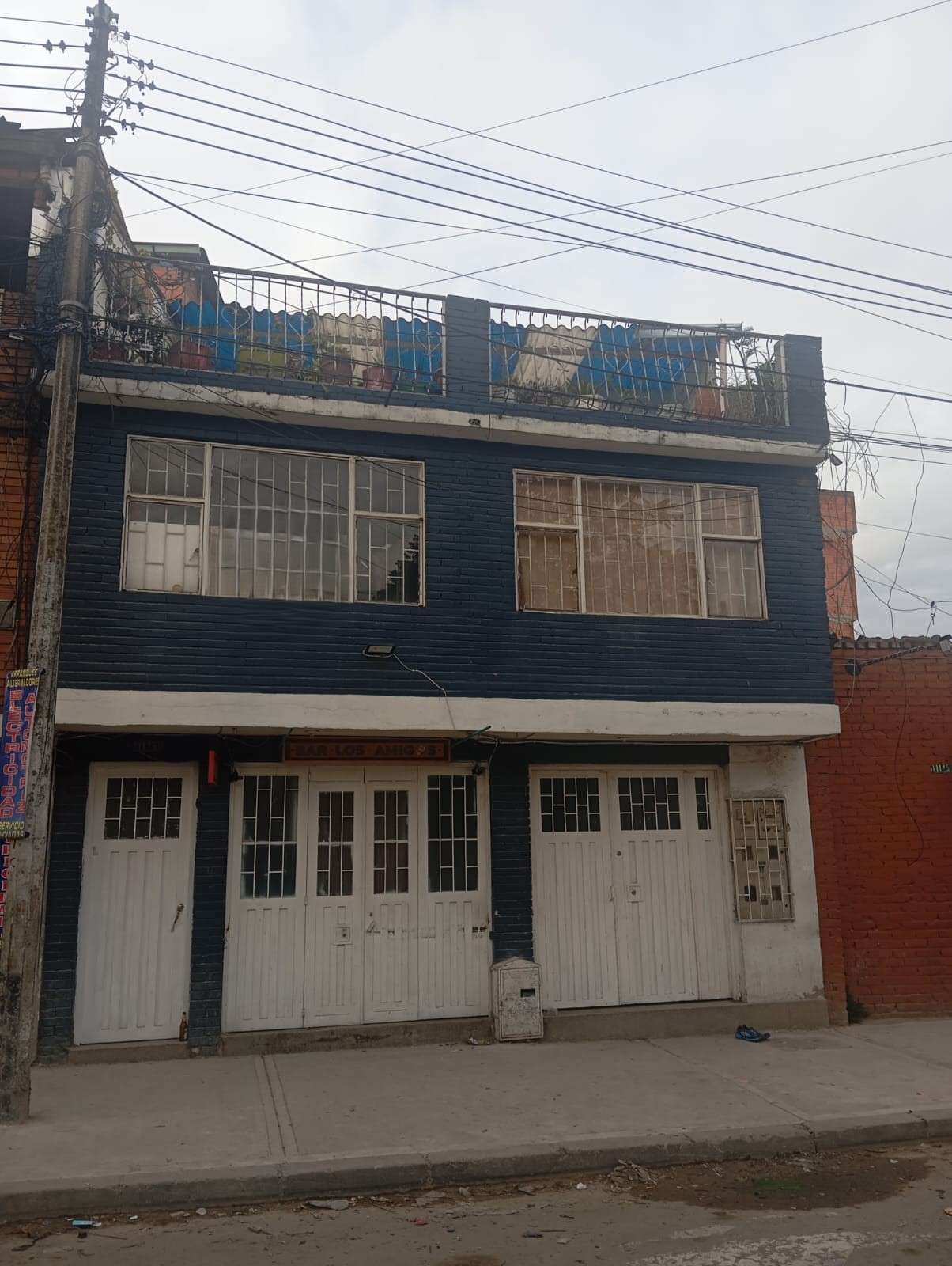 Se Vende Casa Comercial en Fontibon de 253 mt2 - 3 Pisos en Bogotá D.C.