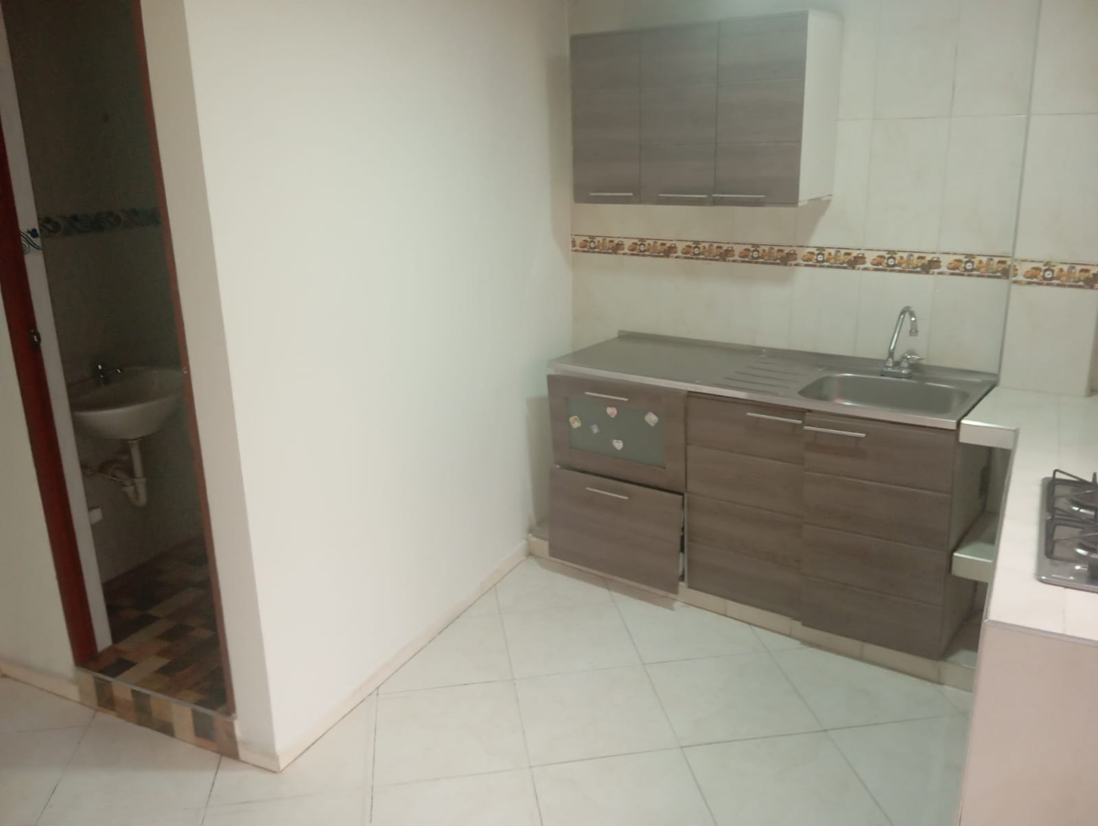 Se Vende Casa Comercial en Fontibon de 253 mt2 - 3 Pisos en Bogotá D.C.