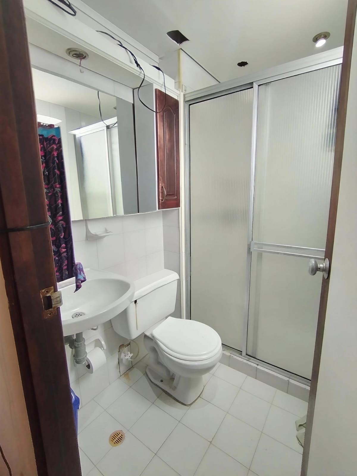 Se Vende Apartamento en Castilla Real Etapa 1 - 5to Piso x Escaleras- 58 m2 +20 de Altillo en Bogotá D.C.