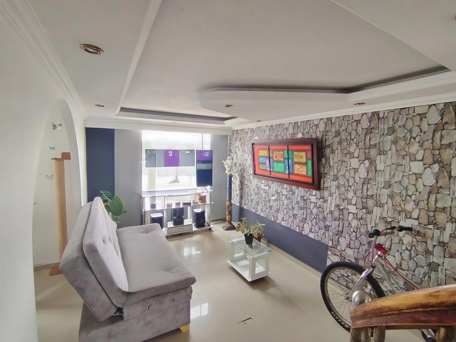 Se Vende Apartamento en Castilla Real Etapa 1 - 5to Piso x Escaleras- 58 m2 +20 de Altillo en Bogotá D.C.