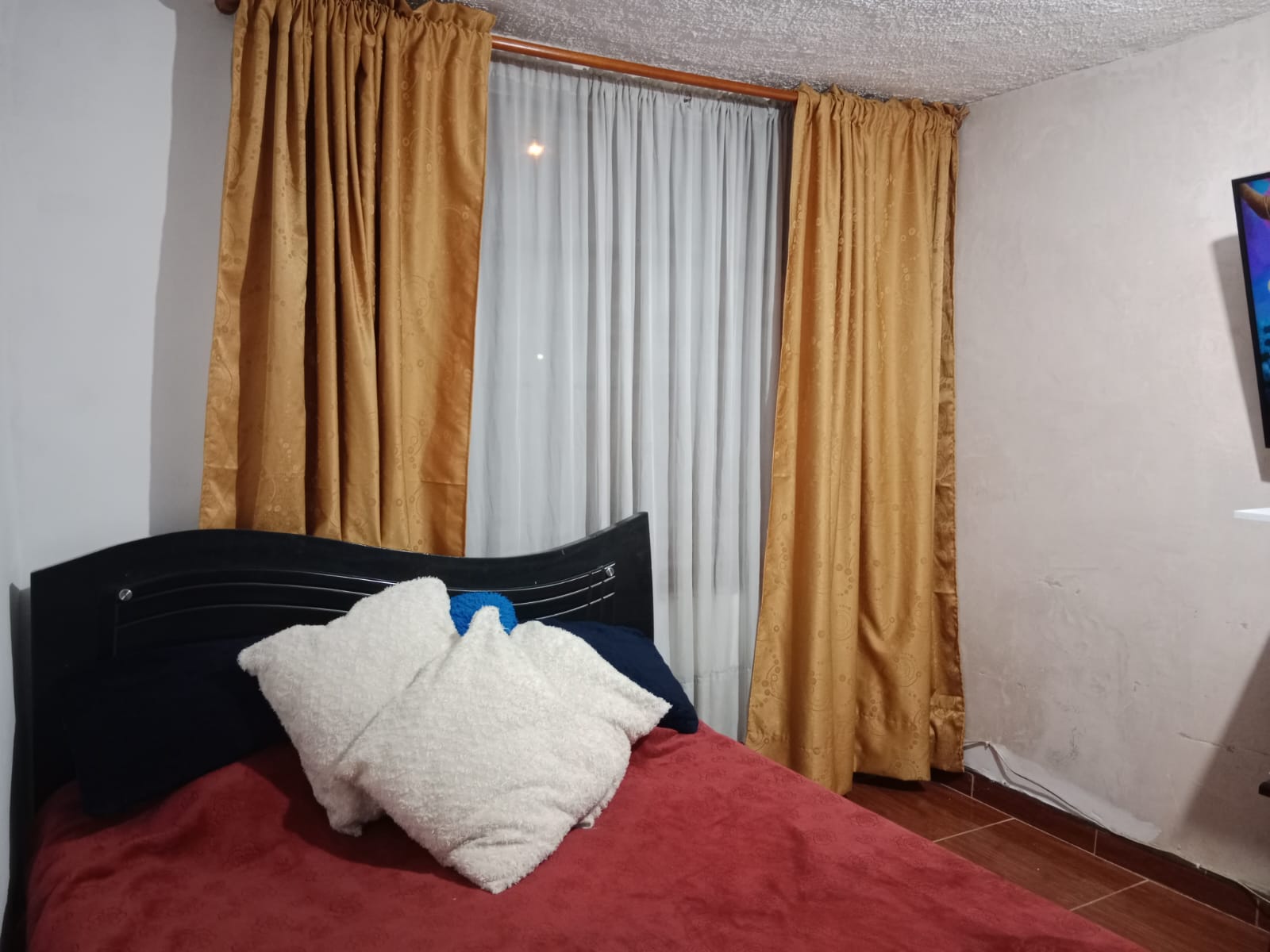 Se vende Casa en Soacha Terreros de 140 mt2 -  3 pisos en Soacha