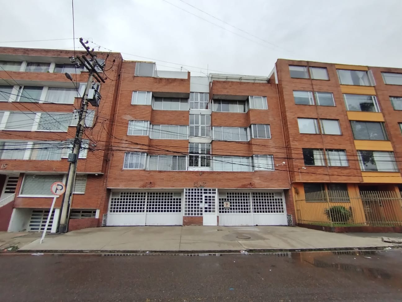 Se vende Apartamento en Normandía 63 mt2 - 5to Piso por escaleras - Parqueadero Propio en Bogotá D.C.