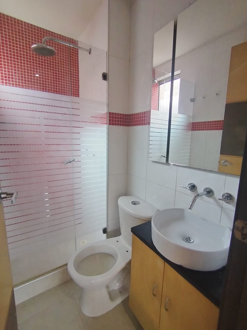 Se Vende Apartamento en Parques de Castilla 6 - 62 mt2 - 6to Piso x escaleras en Bogotá D.C.