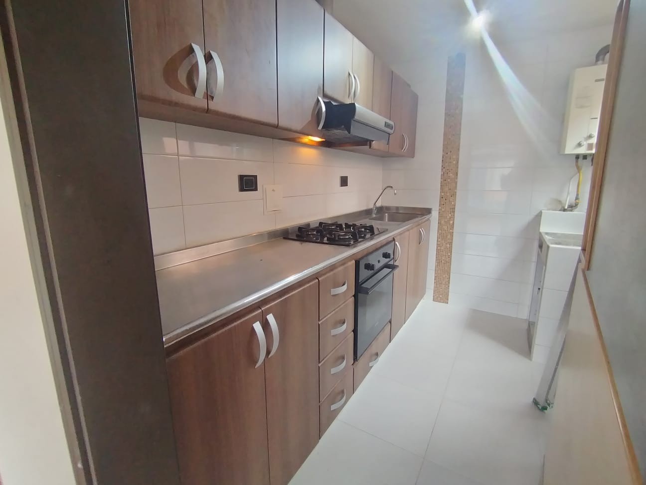 Se Vende Apartamento en Parques de Castilla 6 - 62 mt2 - 6to Piso x escaleras en Bogotá D.C.