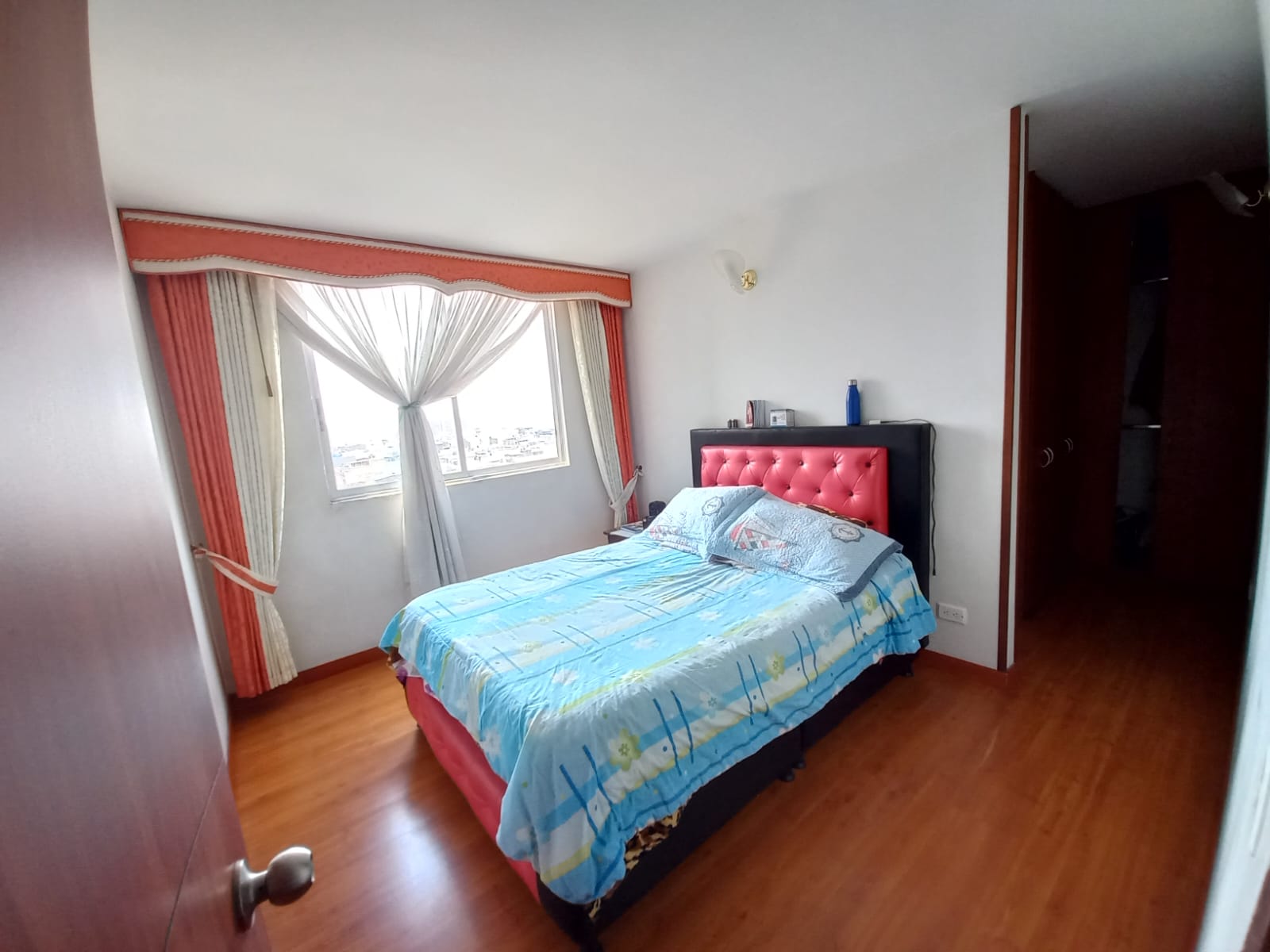 En Venta Apartamento En Castilla Plaza Castilla 58 Mt 2 en Bogotá D.C.