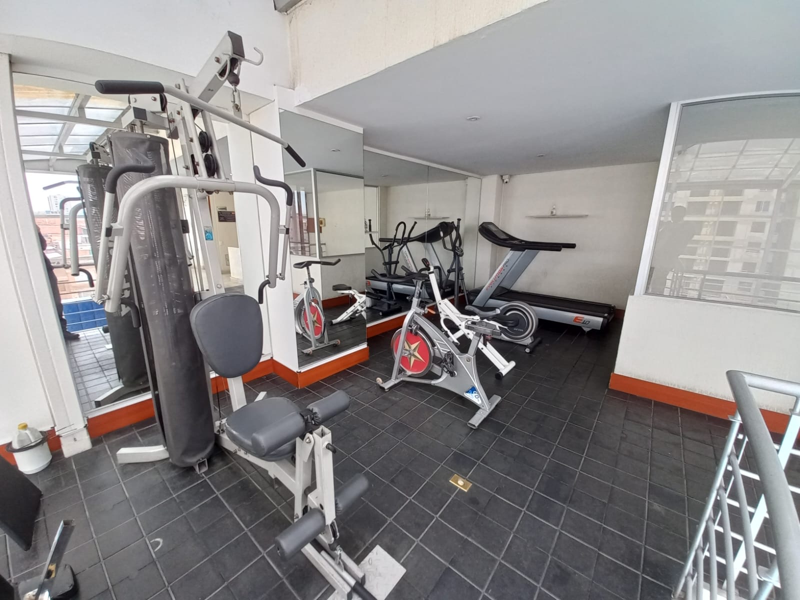 En Venta Apartamento En Castilla Plaza Castilla 58 Mt 2 en Bogotá D.C.