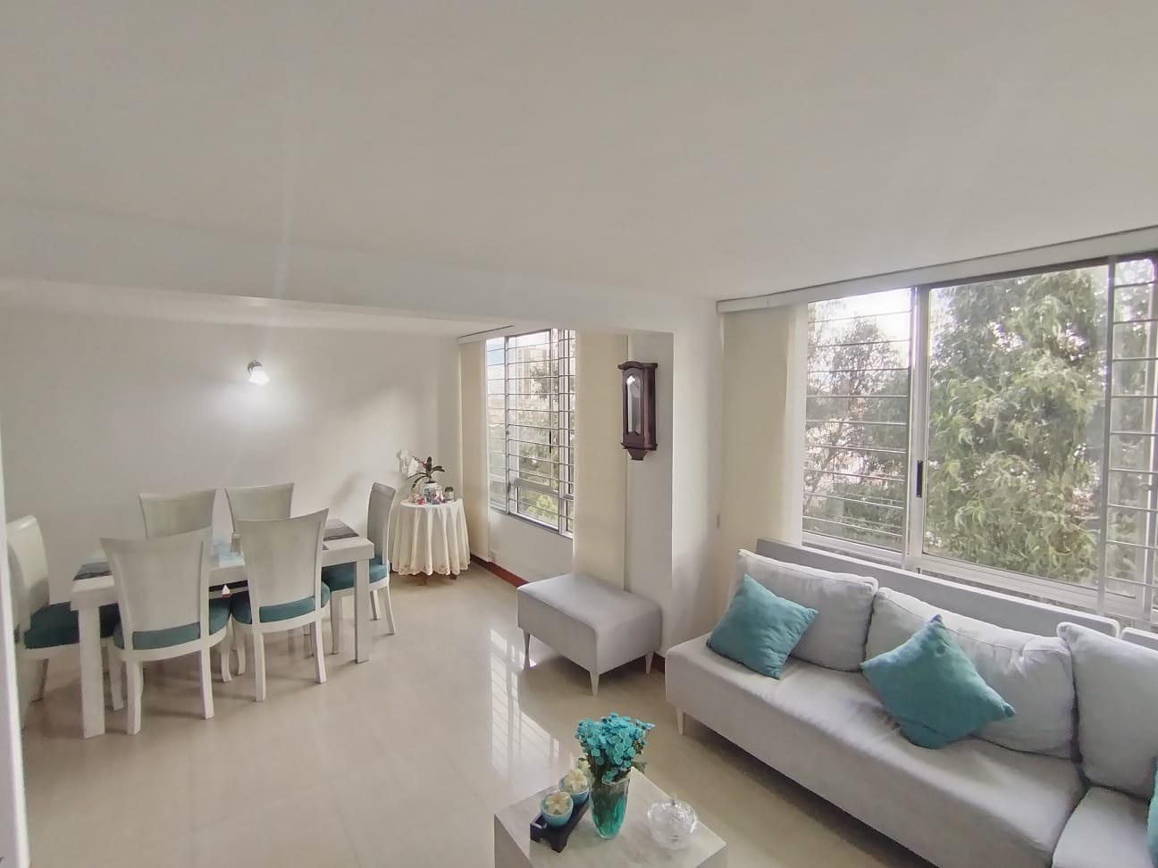 En venta Duplex En Tibana de 80 mt2 Piso 9 en Bogotá D.C.