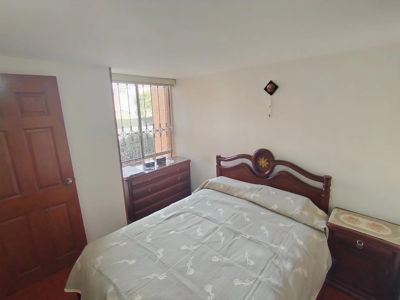 Se Vende Apartamento en Parques de Castilla 4 - 62 Mt2 .- Piso 2do en Bogotá D.C.