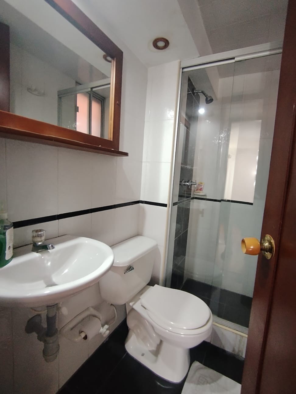 Se Vende Apartamento en Parques de Castilla 4 - 62 mt 2 - 4to Piso x Escaleras en Bogotá D.C.