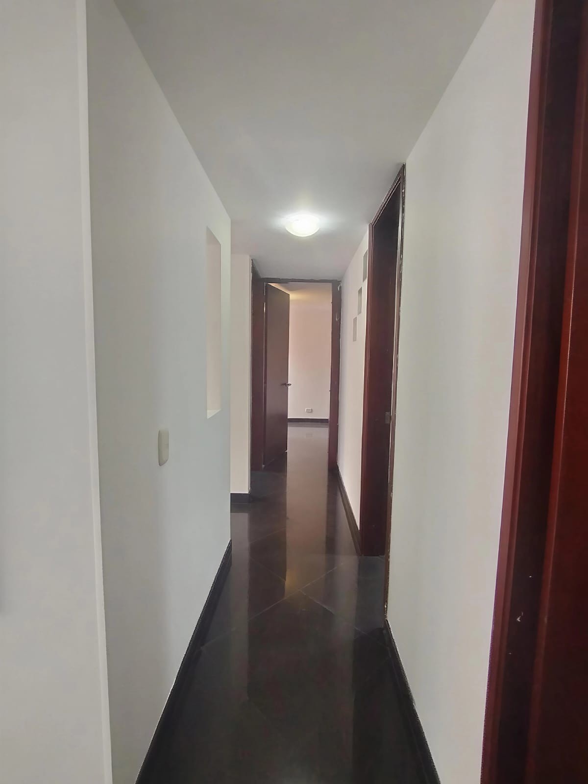 Se Vende Apartamento en Parques de Castilla 5 - 56 mt 2 - 4to Piso x Escaleras en Bogotá D.C.