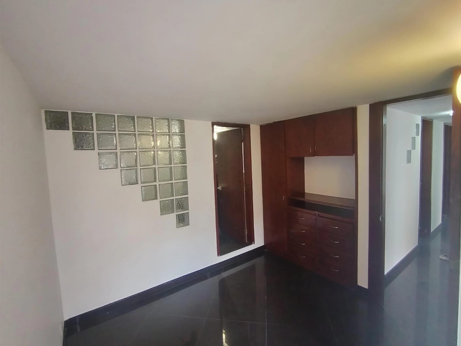 Se Vende Apartamento en Parques de Castilla 5 - 56 mt 2 - 4to Piso x Escaleras en Bogotá D.C.